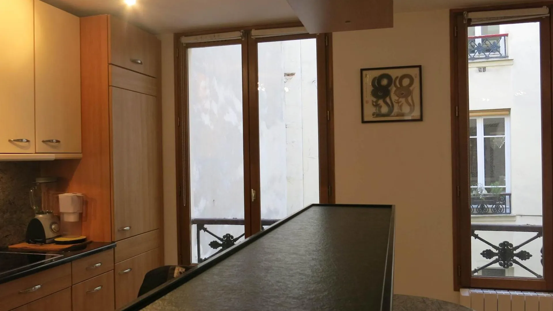 Faubourg Montmartre Citycosy פריז